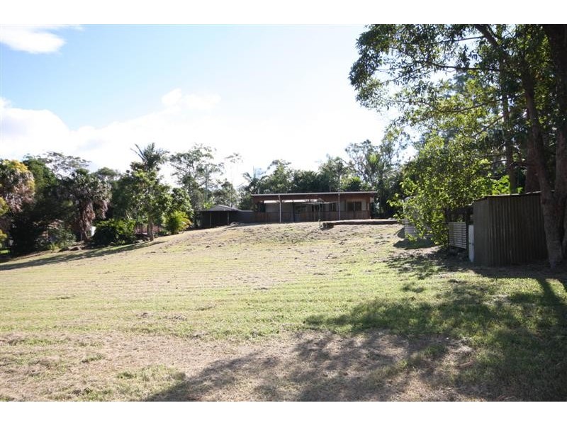 16 Amigh Road, Landsborough QLD 4550