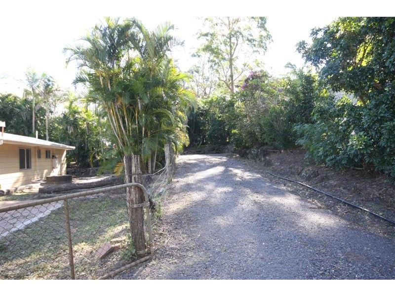 16 Amigh Road, Landsborough QLD 4550