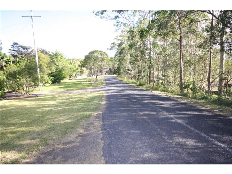 16 Amigh Road, Landsborough QLD 4550