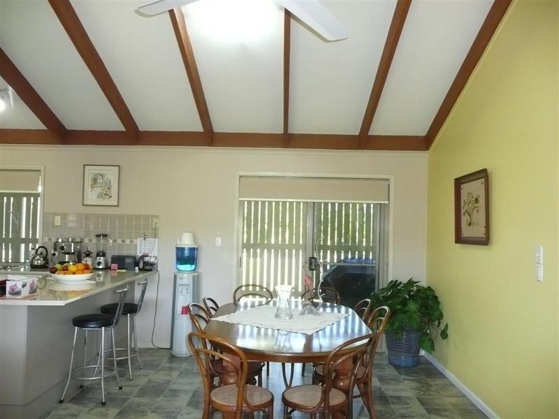 24 Tibrogargan Drive, Beerburrum QLD 4517