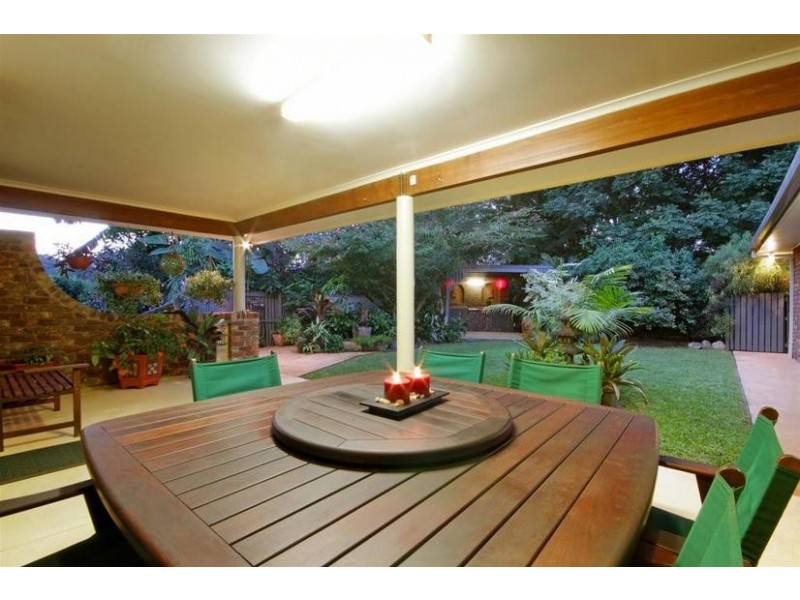 17 Fig Tree Drive, Beerwah QLD 4519