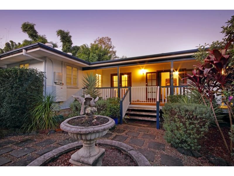 18 Alfs Pinch Road, Beerwah QLD 4519