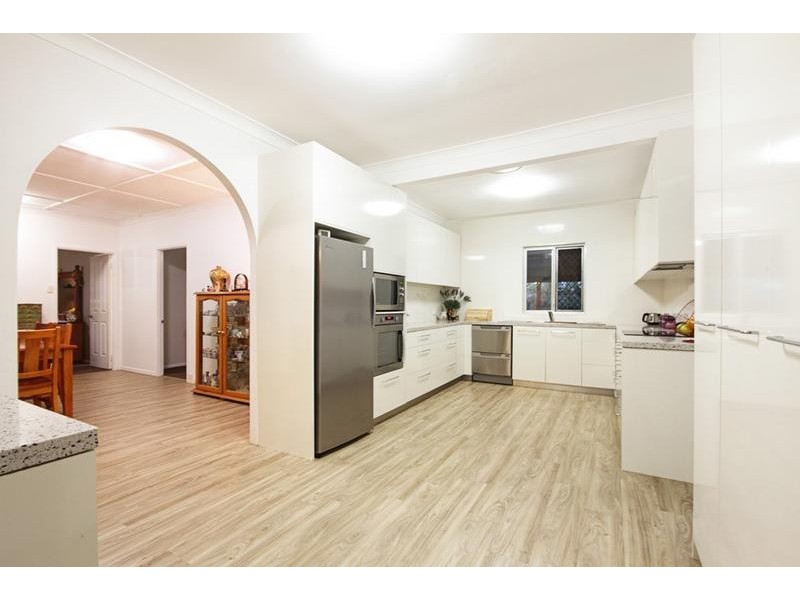 18 Alfs Pinch Road, Beerwah QLD 4519