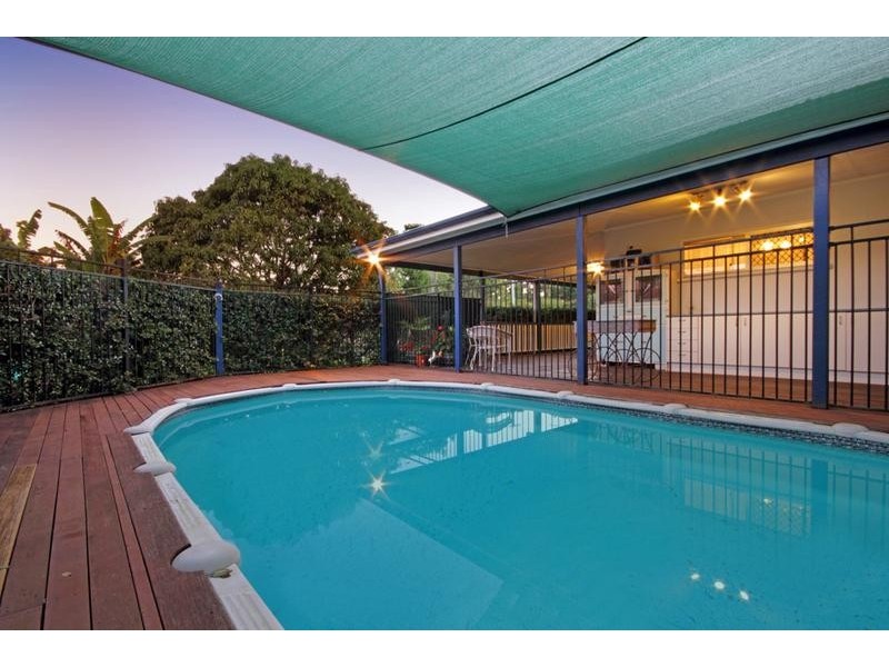 18 Alfs Pinch Road, Beerwah QLD 4519