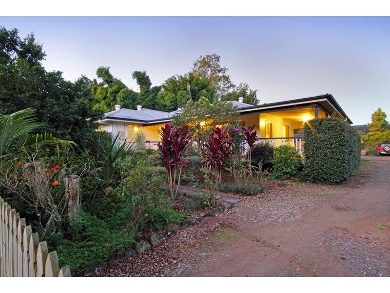 18 Alfs Pinch Road, Beerwah QLD 4519