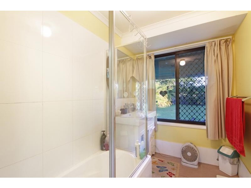 18B Greber Road, Beerwah QLD 4519