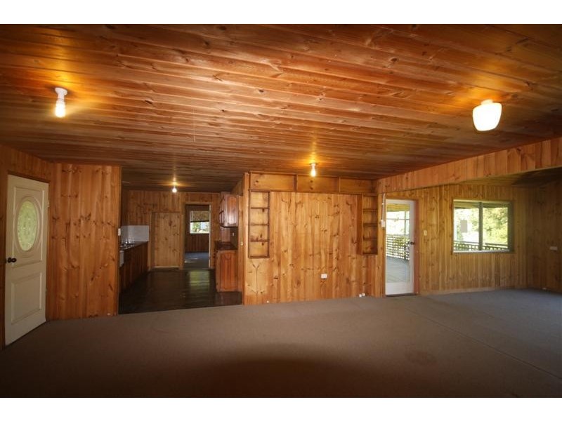 224 Commissioners Flat Road, Peachester QLD 4519