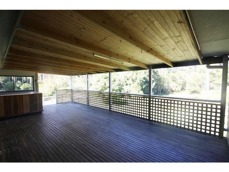 224 Commissioners Flat Road, Peachester QLD 4519