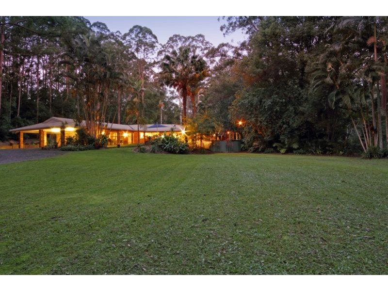 226 Peachester Road, Beerwah QLD 4519