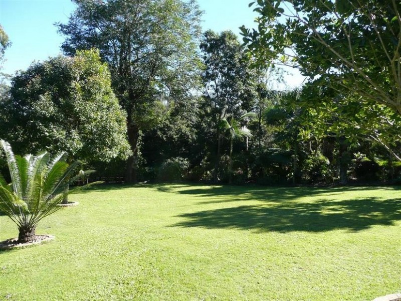 5 Jacaranda Close, Glass House Mountains QLD 4518