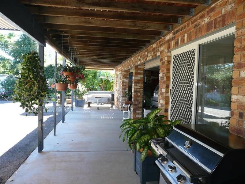 5 Jacaranda Close, Glass House Mountains QLD 4518