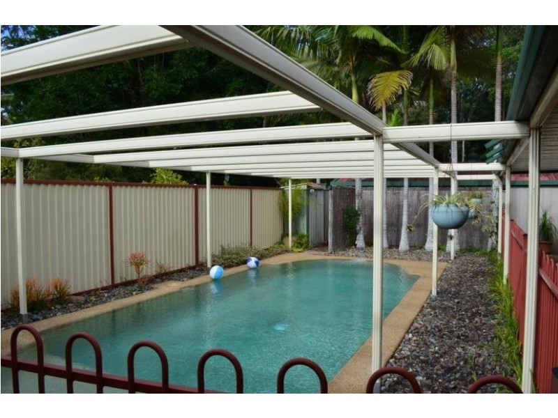 6 Sidney Drive, Beerwah QLD 4519