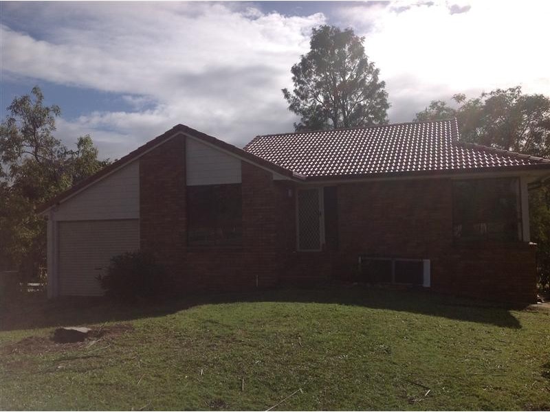 25 Peters Road, Glass House Mountains QLD 4518