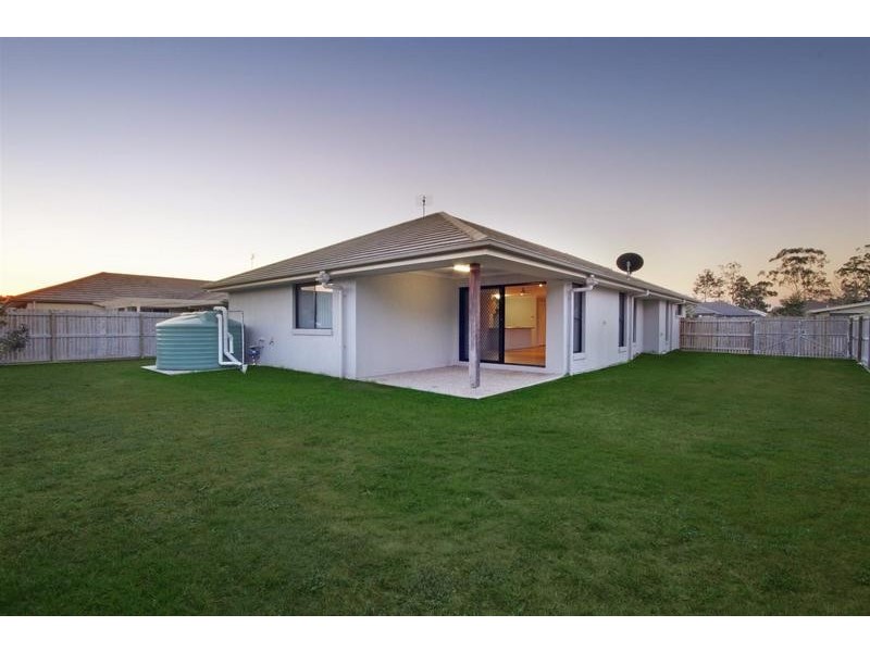 18 Monarch Place, Beerwah QLD 4519