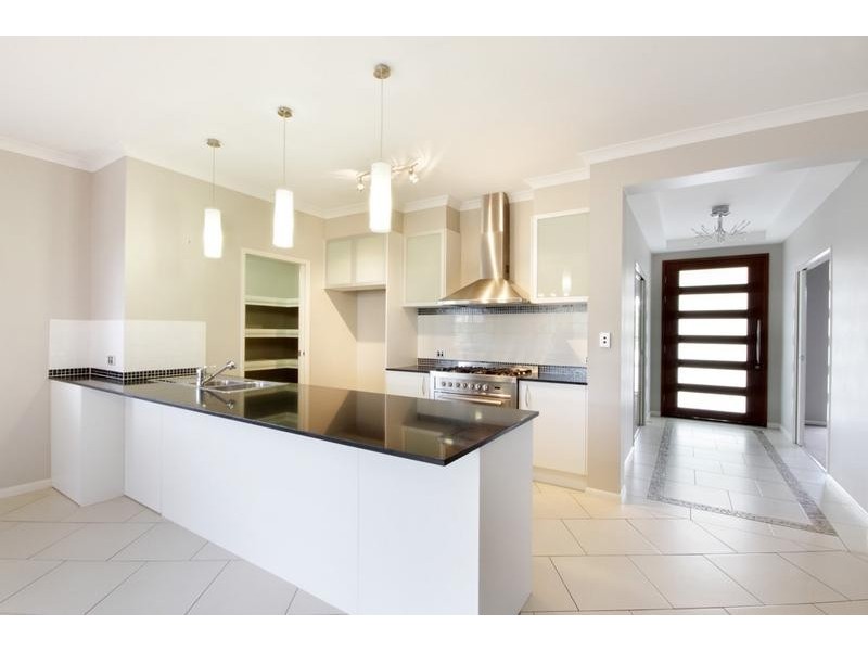 11 Red Ash Court, Beerwah QLD 4519