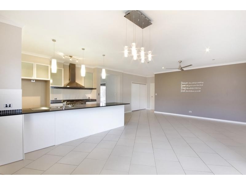 11 Red Ash Court, Beerwah QLD 4519