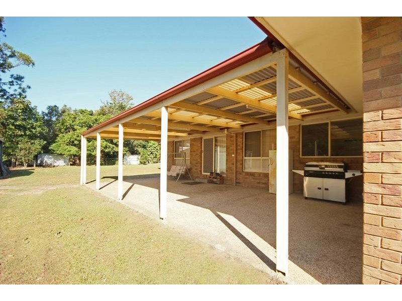 16 Tibrogargan Drive, Beerburrum QLD 4517