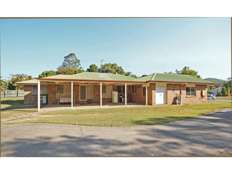 16 Tibrogargan Drive, Beerburrum QLD 4517