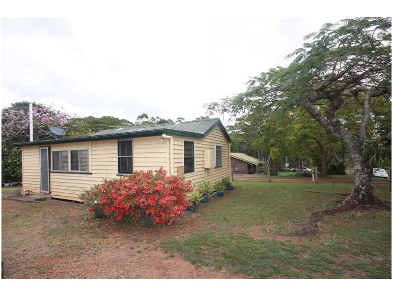 6 Hempstock Street, Glass House Mountains QLD 4518