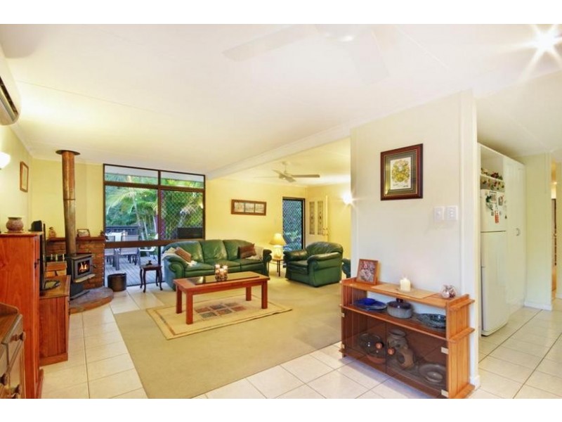 80 Landsborough-Maleny Road, Landsborough QLD 4550