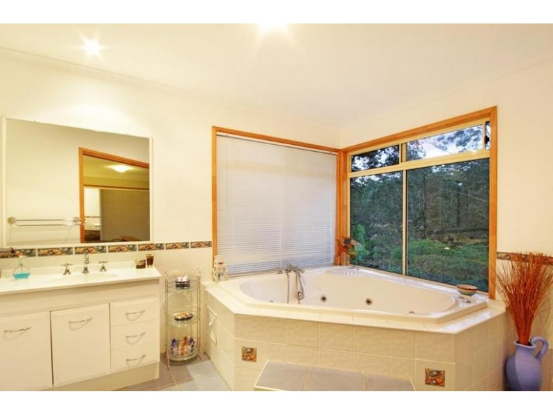 80 Landsborough-Maleny Road, Landsborough QLD 4550