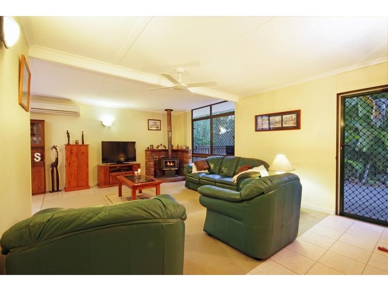 80 Landsborough-Maleny Road, Landsborough QLD 4550