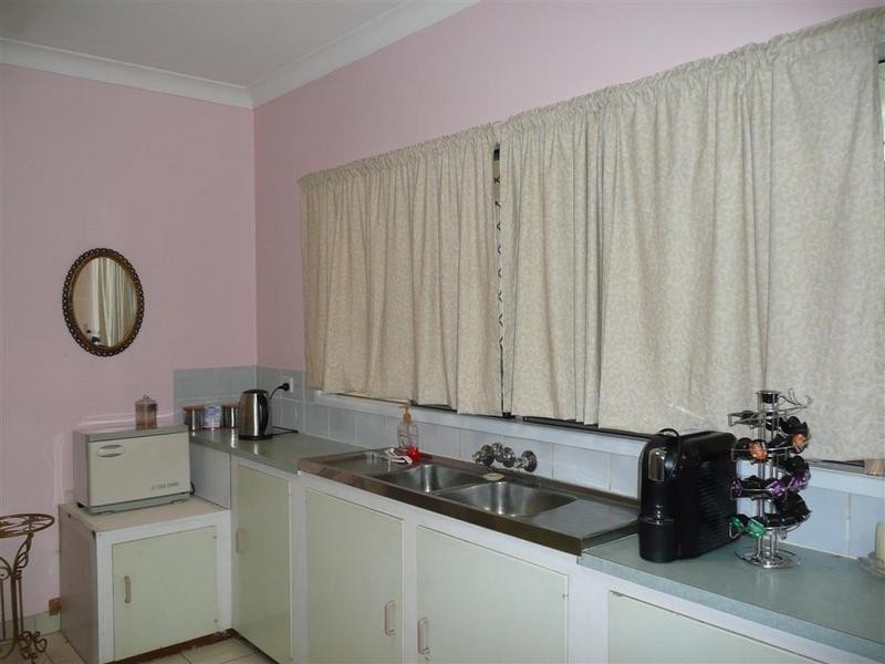 33 Caloundra Street, Landsborough QLD 4550