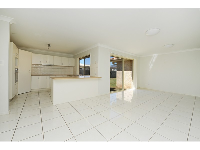 54 Coochin Hills Drive, Beerwah QLD 4519