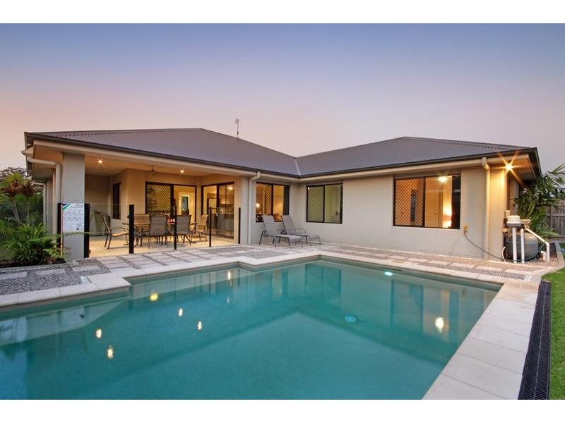 17 Maidenhair Drive, Beerwah QLD 4519