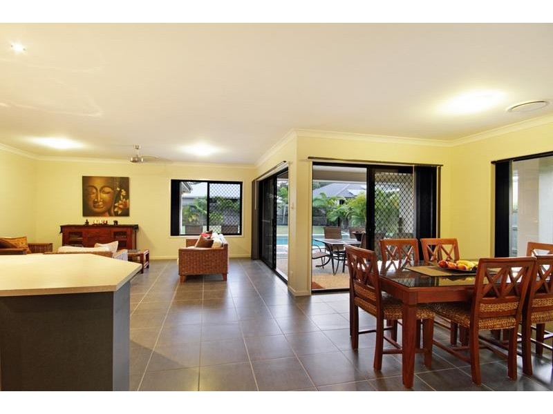 17 Maidenhair Drive, Beerwah QLD 4519