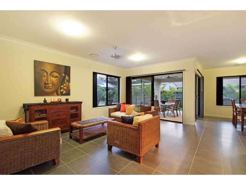 17 Maidenhair Drive, Beerwah QLD 4519