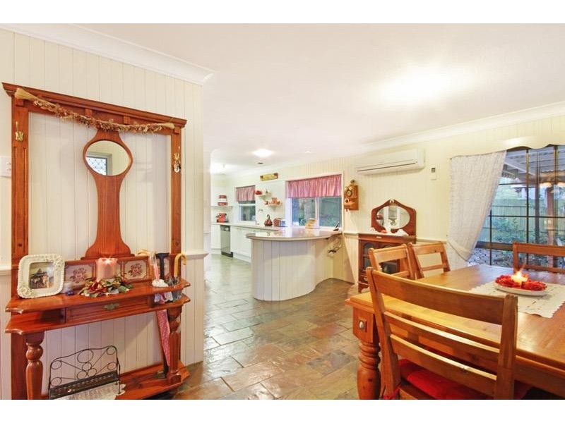 5 Treetop Court, Mooloolah Valley QLD 4553