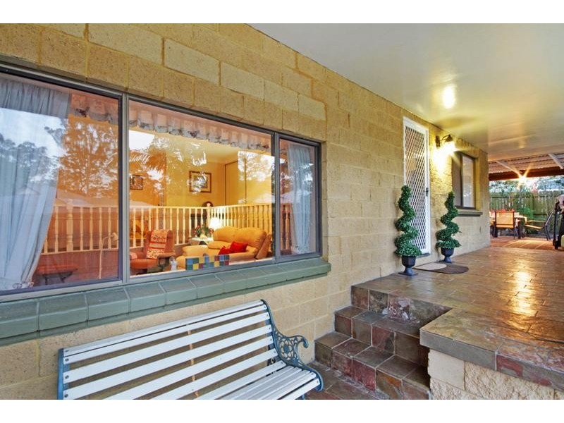 5 Treetop Court, Mooloolah Valley QLD 4553