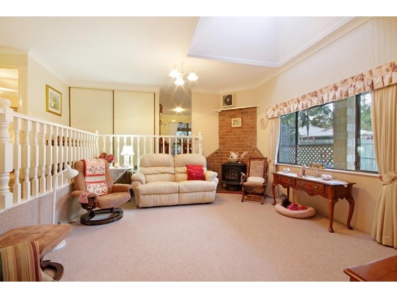 5 Treetop Court, Mooloolah Valley QLD 4553