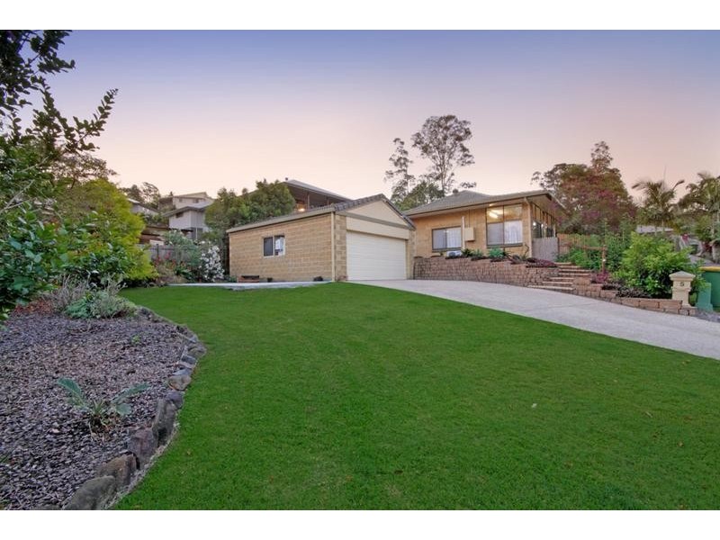 5 Treetop Court, Mooloolah Valley QLD 4553