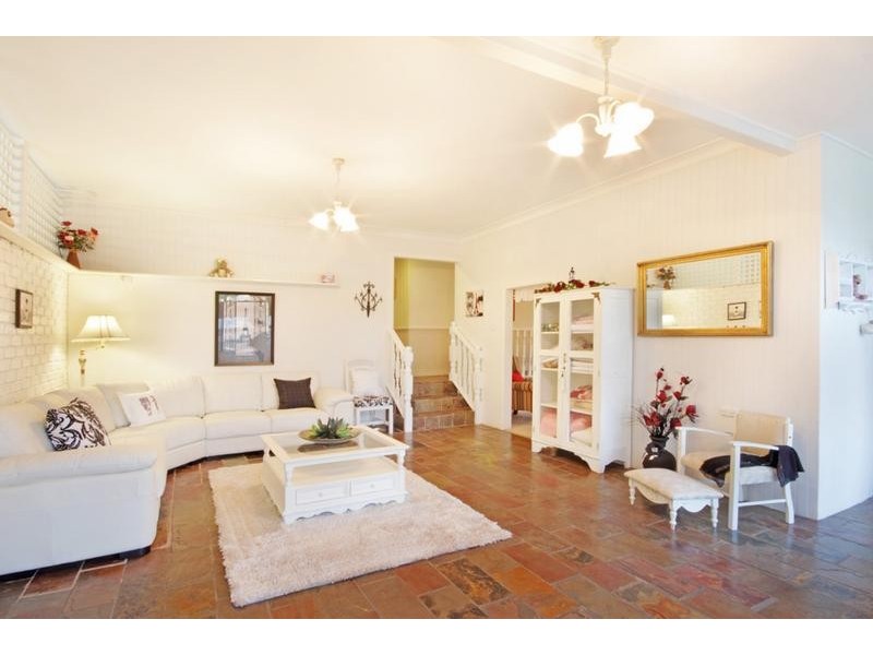 5 Treetop Court, Mooloolah Valley QLD 4553