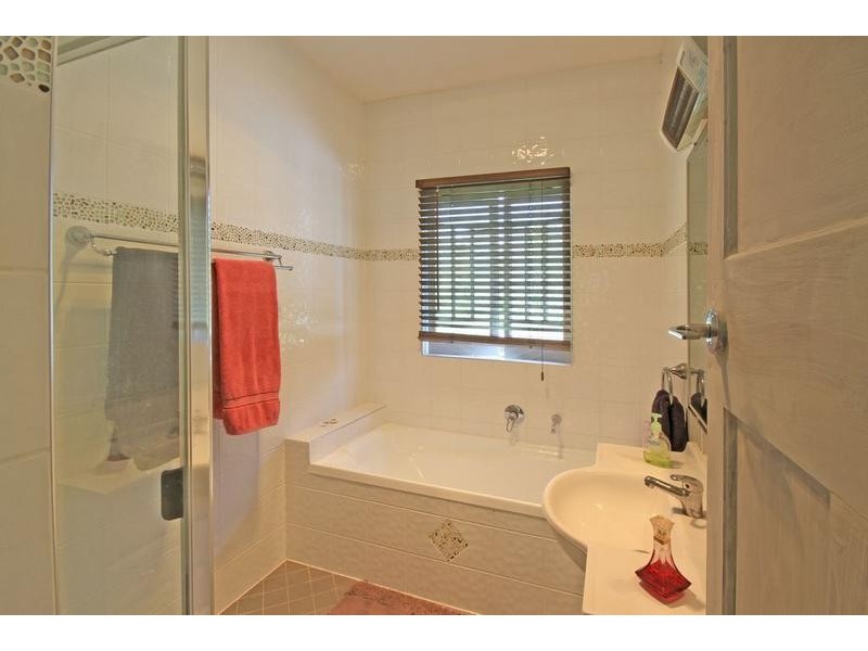 Glass House Mountains QLD 4518