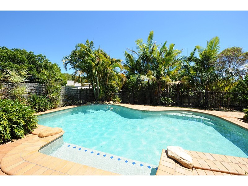 5 Pio Court, Beerwah QLD 4519