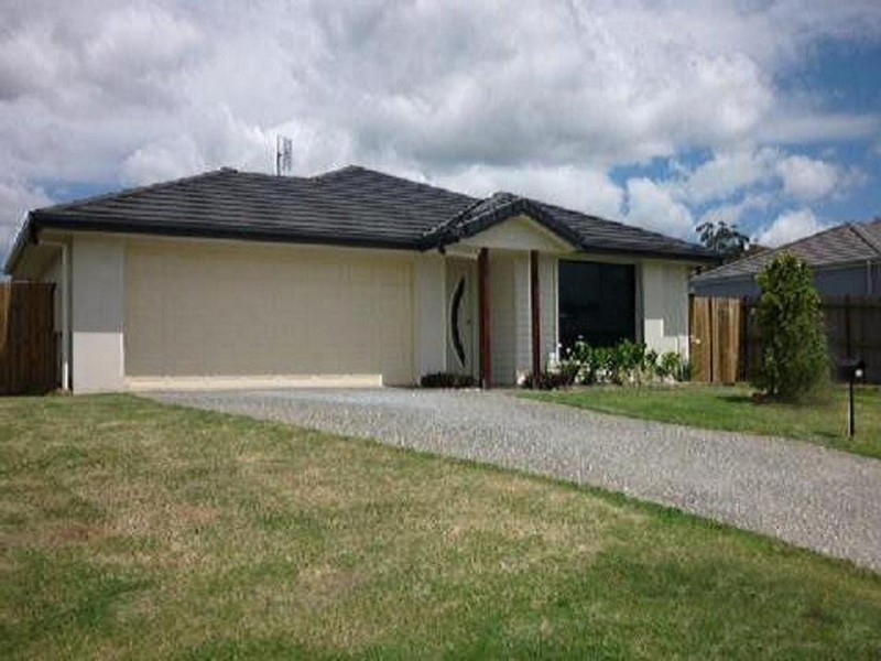 13 Maidenhair Drive, Beerwah QLD 4519