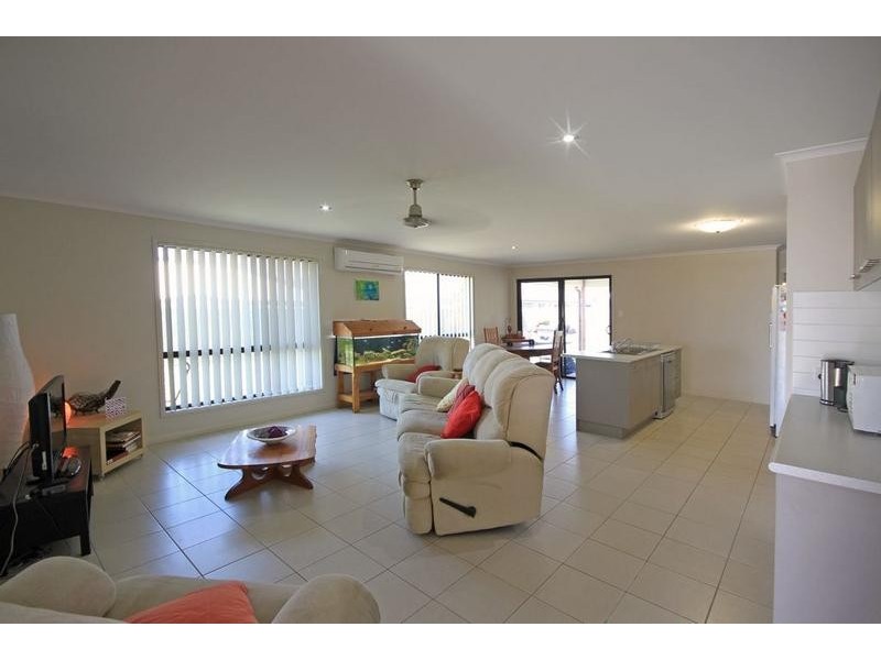 13 Maidenhair Drive, Beerwah QLD 4519