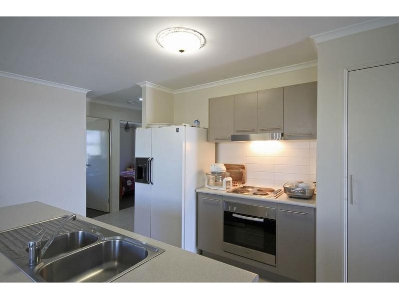 13 Maidenhair Drive, Beerwah QLD 4519