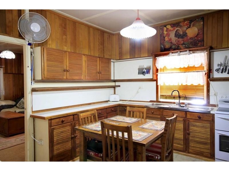 39 Coonowrin Road, Glass House Mountains QLD 4518