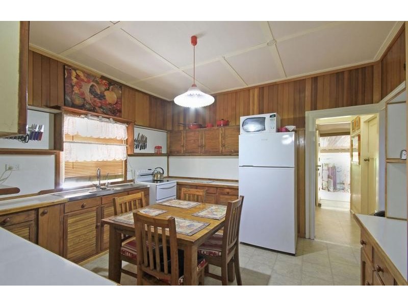 39 Coonowrin Road, Glass House Mountains QLD 4518