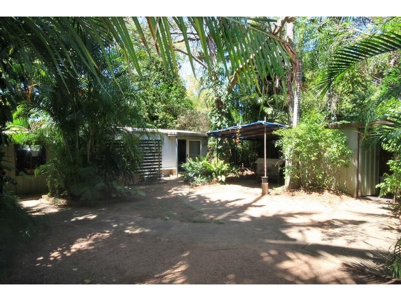 39 Coonowrin Road, Glass House Mountains QLD 4518