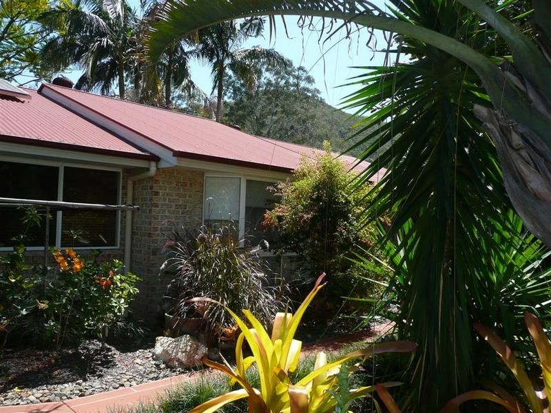 167 Lindeman Road, Beerwah QLD 4519