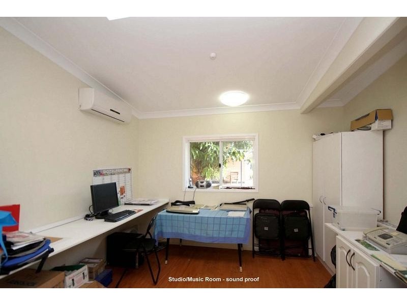 53 Bowen Road, Glass House Mountains QLD 4518