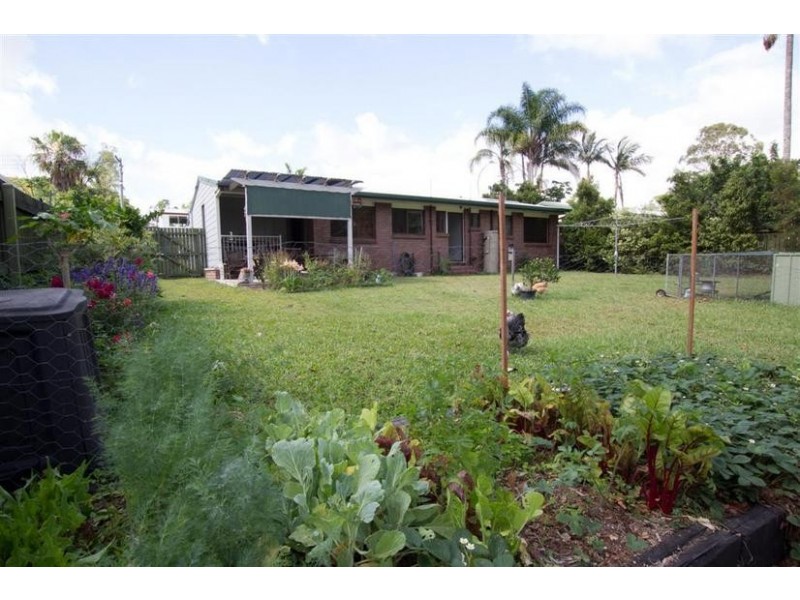 8 Jolly Crescent, Beerwah QLD 4519