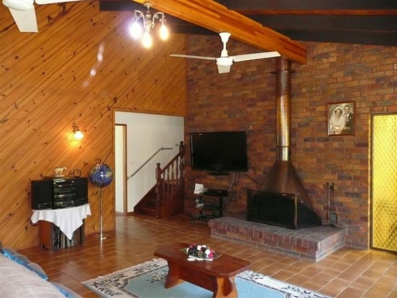 6 Alfs Pinch Road, Beerwah QLD 4519