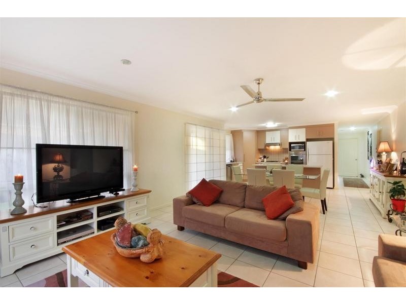 3 Greenview Avenue, Beerwah QLD 4519