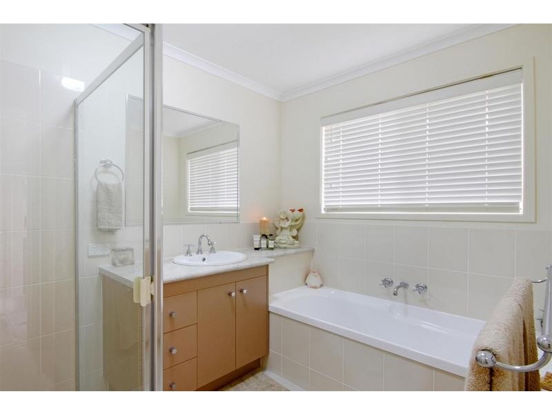 3 Greenview Avenue, Beerwah QLD 4519